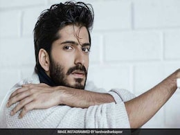 हर्षवर्धन कपूर ने दिलजीत दोसांज से हारा फिल्म फेयर का बेस्ट डेब्यू पुरस्कार, अब ट्विटर पर शुरू 'ट्वीटयुद्ध' हर्षवर्धन कपूर ने दिलजीत दोसांज से हारा फिल्म फेयर का बेस्ट डेब्यू पुरस्कार, अब ट्विटर पर शुरू 'ट्वीटयुद्ध'