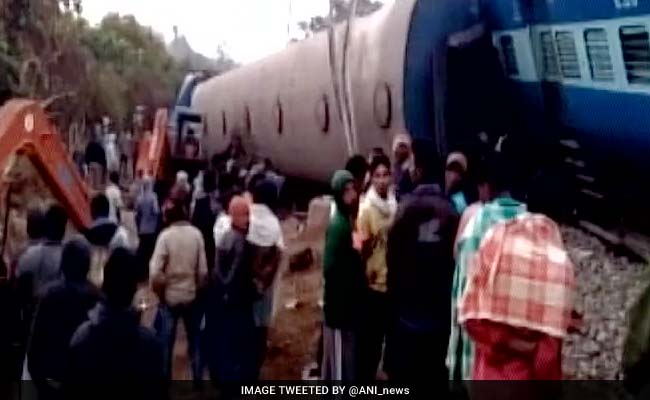 Hirakhand Express Derail: Helpline Numbers For Jagdalpur-Bhubaneswar Express Accident