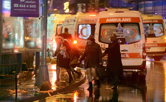 Manhunt After Istanbul Nightclub Massacre Kills 39