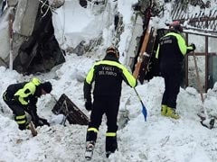 6 People Found Alive In Italian Avalanche Rescue Operation