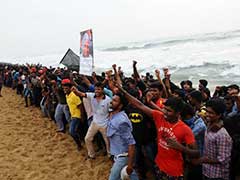 Rajinikanth Warns Jallikattu Protesters Against 'Anti-Social Elements'