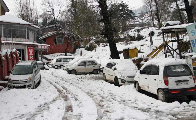 Jammu-Srinagar Highway Closed For 3rd Day, 1700 Vehicles Stranded