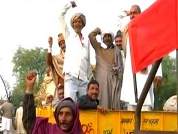 Jats Begin Protest Over Reservation, Haryana On 'Maximum Alert' Jats Begin Protest Over Reservation, Haryana On 'Maximum Alert'