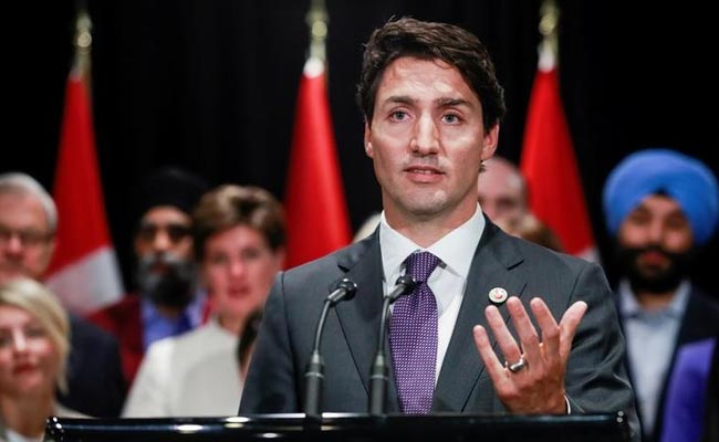Canada PM Justin Trudeau Welcomes Refugees; US-Bound Passengers Turned Away