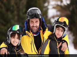 ऋतिक रोशन ने ट्विटर पर लगाई लताड़, एक क्लोदिंग ब्रांड ने बिना पूछे किया उनके बच्चों के फोटो का इस्तेमाल ऋतिक रोशन ने ट्विटर पर लगाई लताड़, एक क्लोदिंग ब्रांड ने बिना पूछे किया उनके बच्चों के फोटो का इस्तेमाल