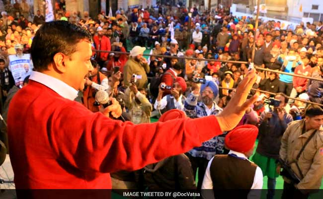 How 1000s Of NRIs Are Campaigning For AAP In Punjab
