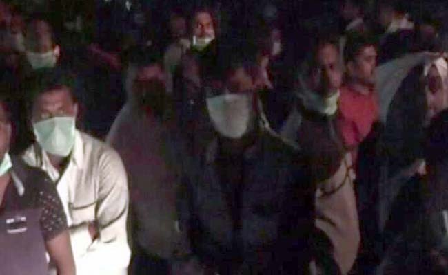 लातूर : कैमिकल की टंकी साफ करने उतरे 9 मजदूरों की जहरीली गैस से मौत