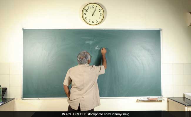 Andhra Pradesh Public Service Commission (APPSC): Last Date Today To Apply For 504 Lecturers' Post In Government Degree Colleges; Apply Now