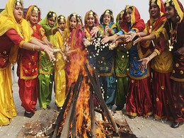 Happy Lohri 2021: Wishes, Images To Share For Punjab's Harvest Festival Happy Lohri 2021: Wishes, Images To Share For Punjab's Harvest Festival