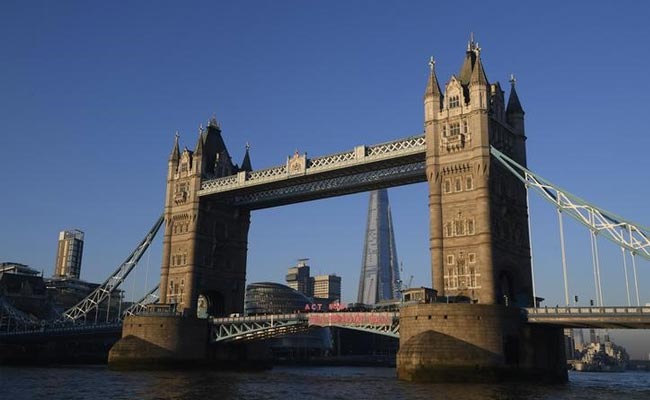 On London's Tower Bridge, Message For Donald Trump In Bright Pink Letters