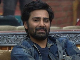 <i>Bigg Boss 10</i>: Is Manveer Gurjar Married? 'Wedding' Video Goes Viral <i>Bigg Boss 10</i>: Is Manveer Gurjar Married? 'Wedding' Video Goes Viral