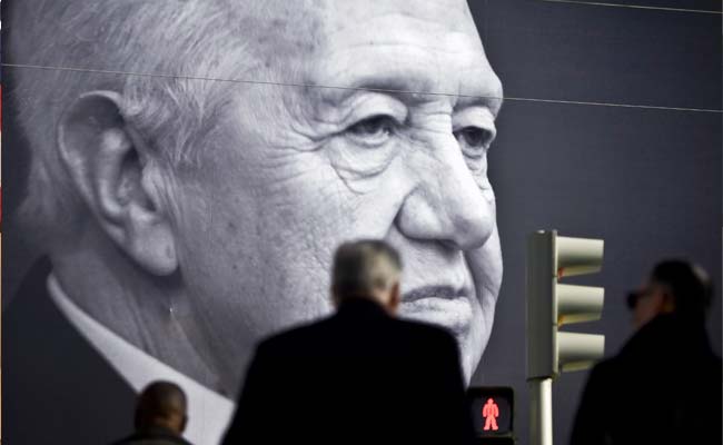 Portugal Says Goodbye To Its 'Father Of Democracy'