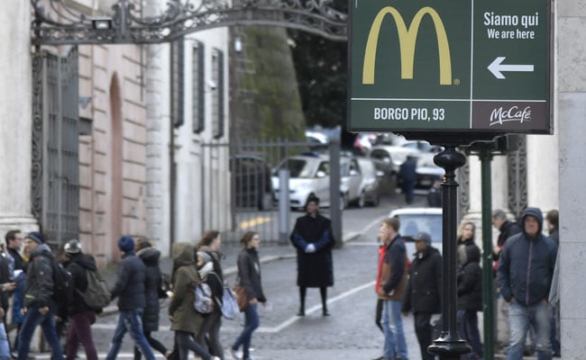 McDonald's Controversial Vatican Branch To Serve Burgers To The Homeless