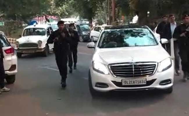 mulayam singh yadav mercedes