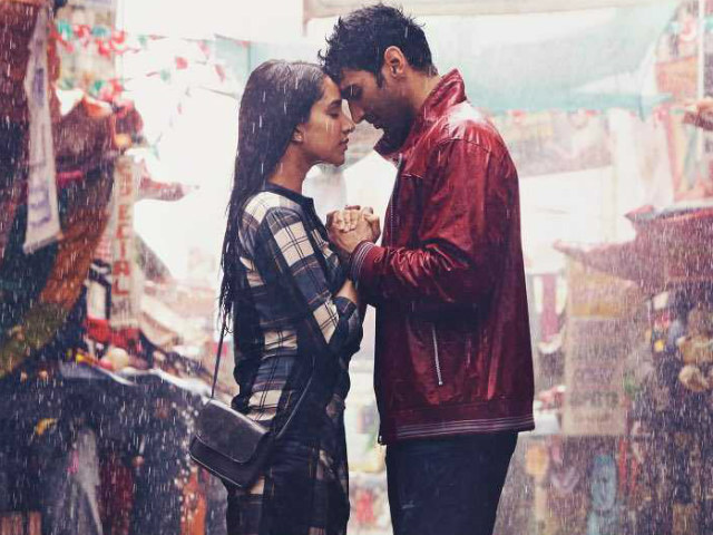 <I>OK Jaanu</i> Review: Twitter Is Divided Over Shraddha Kapoor, Aditya Roy Kapur's Film