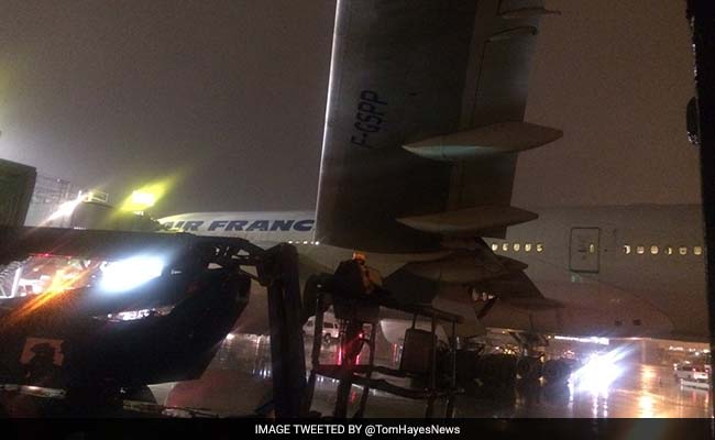 Pak Airlines Plane Hits Air France Jet At Toronto Airport