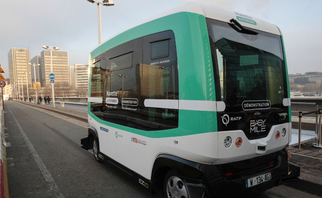 Paris Experiments With Driverless Buses To Combat Pollution