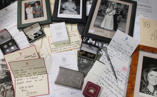 Intimate Princess Diana Letters Sell For 15,000 Pounds In London