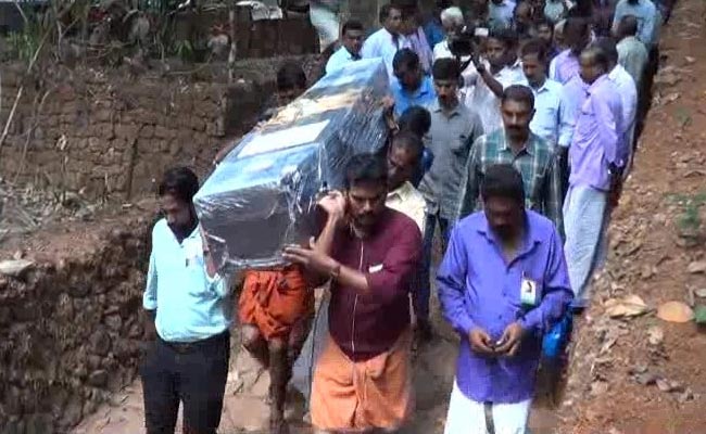 Pune Infosys Employee Murder: Hundreds Gather In Kerala's Kozhikode For Burial