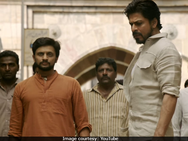 <i>Raees</i>: Shah Rukh Khan's Co-Star Was 'Totally Intimidated On First Day'