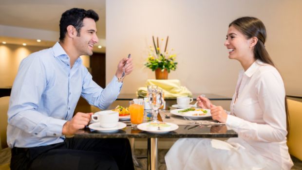 Government Says Customers Can Refuse to Pay Service Charge, Restaurants React