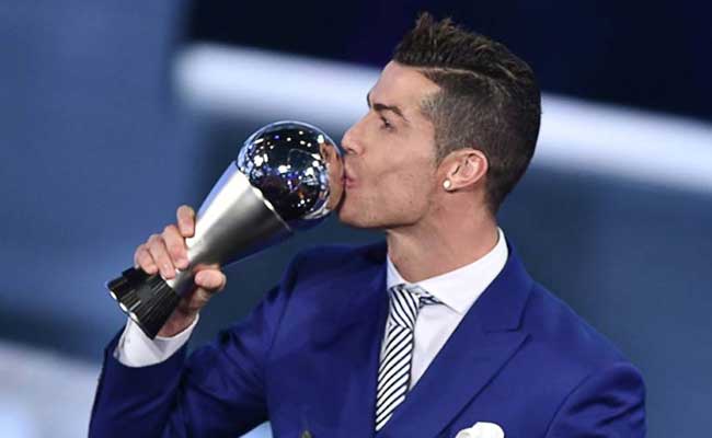रोनाल्डो बने 2016 के फीफा प्लेयर ऑफ़ द ईयर, मेस्सी नहीं हुए समारोह में शामिल