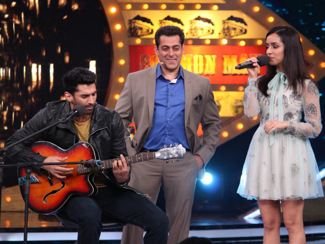 <I>Bigg Boss 10</i>, January 7: Shraddha, Aditya Bring <I>OK Jaanu</i> To Salman Khan's Show