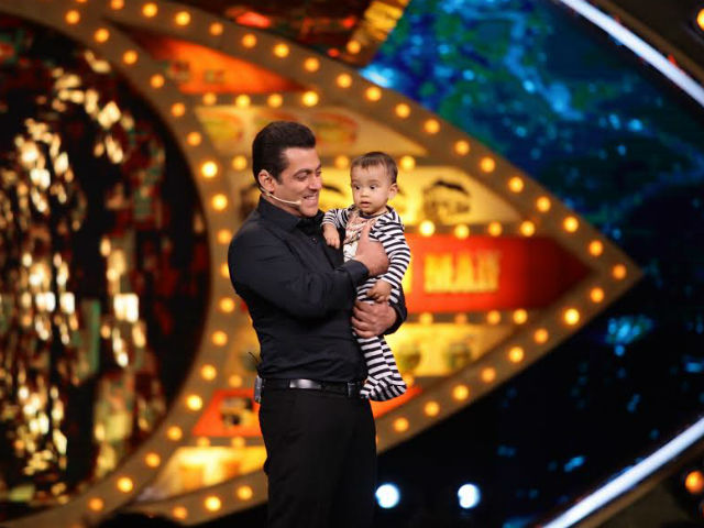 <i>Bigg Boss 10</i>: Salman Khan's Adorable Guest, Baby Ahil