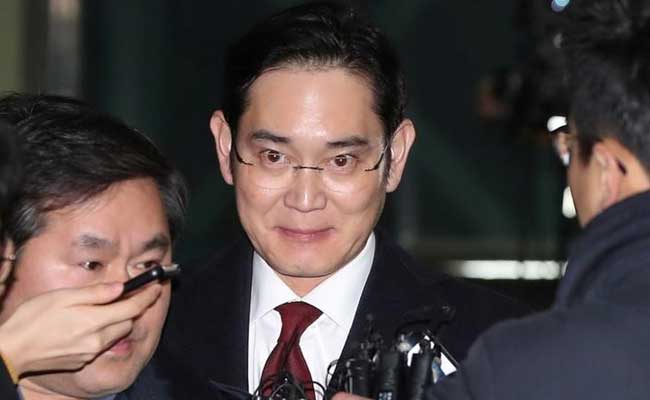 Samsung Heir Questioned In Succession-Related Probe