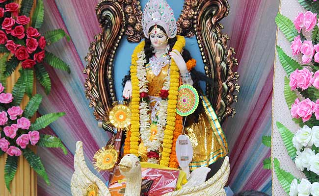 saraswati puja 2017