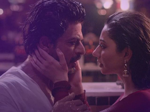 Shah Rukh Khan's Raees Song O Zaalima Is Exotic. SRK Makes You Fall In Love Again