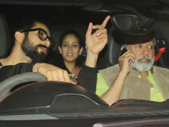 Rangoon Screening: Shahid Kapoor Steals A Glance At Wife Mira In Trending Pic