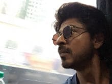 <i>Raees</i>: Shah Rukh Khan Takes Mumbai-Delhi Train. Gets Massive Send-Off
