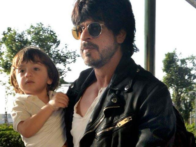 Raees: AbRam Joins Shah Rukh Khan In Promotions. See Pic
