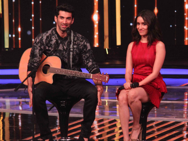 <I>Dil Hai Hindustani</i>: <I>OK Jaanu</i>'s Shraddha Kapoor, Aditya Roy Kapur Perform <I>Humma</i>