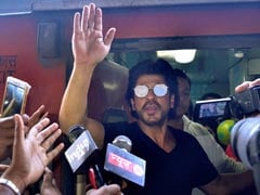 Shah Rukh Khan Pained At Death In Fan Frenzy, Railways Investigates