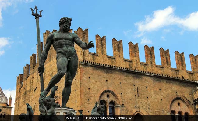 Facebook Blocks Photo Of Neptune Statue, Calls It 'Sexually Explicit'