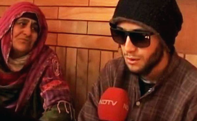 Blinded By Pellets, Kashmir Teen Still Scores High In School Board Exams