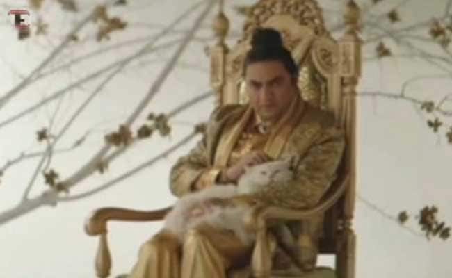 Taher Shah Is Back With A Message On 'Humanity Love'. Go Figure