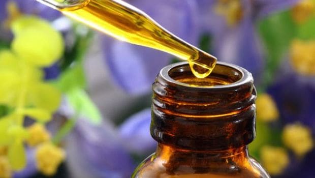 8 Amazing Benefits of Tea Tree Oil for Your Skin and Hair