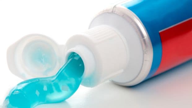 This Cancerous Chemical is Being Commonly Used in Toothpastes