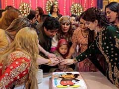 Transgenders In Pakistan Celebrate First 'Birthday' Party In Years