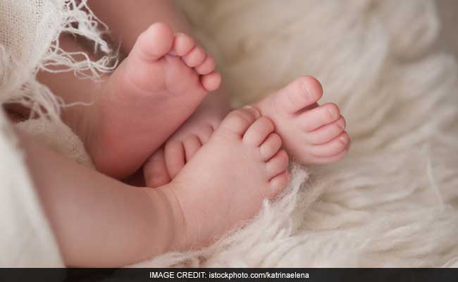 US Woman Gives Birth To Twin Girls In Two Different Years!