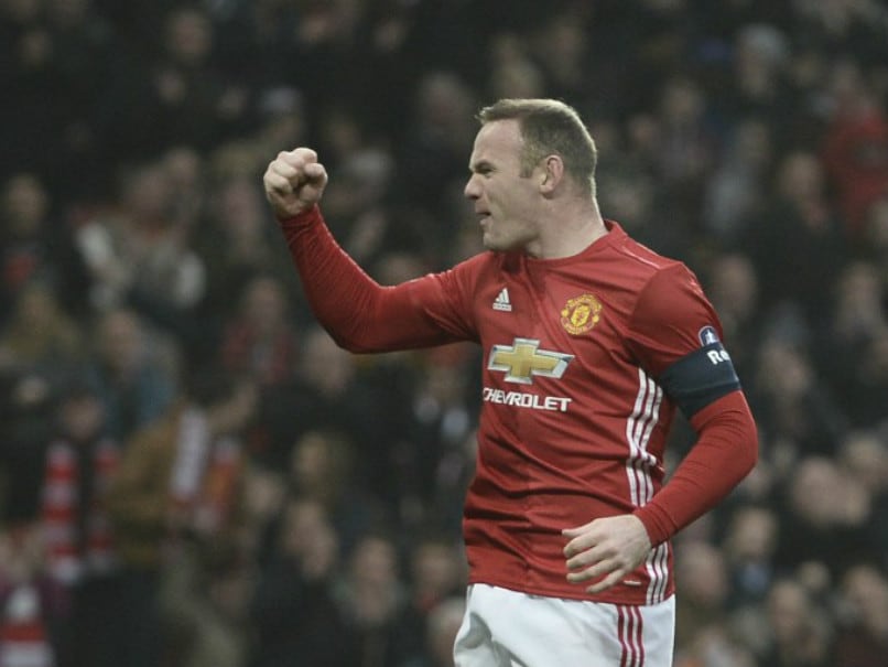 Wayne Rooney Equals Bobby Charlton S Manchester United Scoring Record Football News