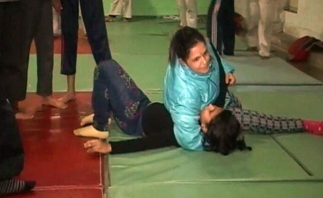 'Dangal' Actresses From Jammu And Kashmir Inspire Youth To Take Up Wrestling