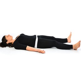 Yoga For Stress Management : तनाव को दूर करने वाले शवासन का तरीका, लाभ और सावधानियां Yoga For Stress Management : तनाव को दूर करने वाले शवासन का तरीका, लाभ और सावधानियां