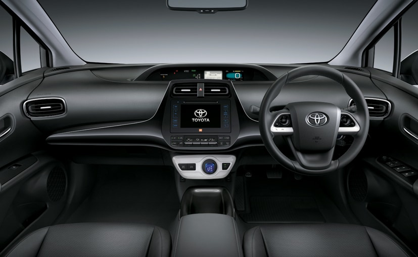 2017 toyota prius hybrid interior