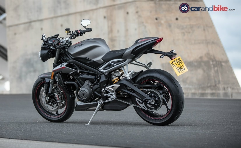 2017 triumph street triple rs review