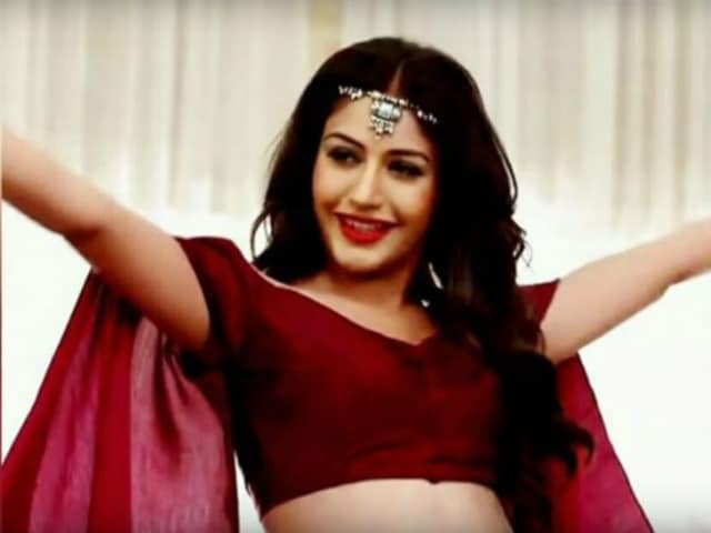 Ishqbaaz, February 9, Written Update: Anika Shocks Shivaay With Her Naagin Dance