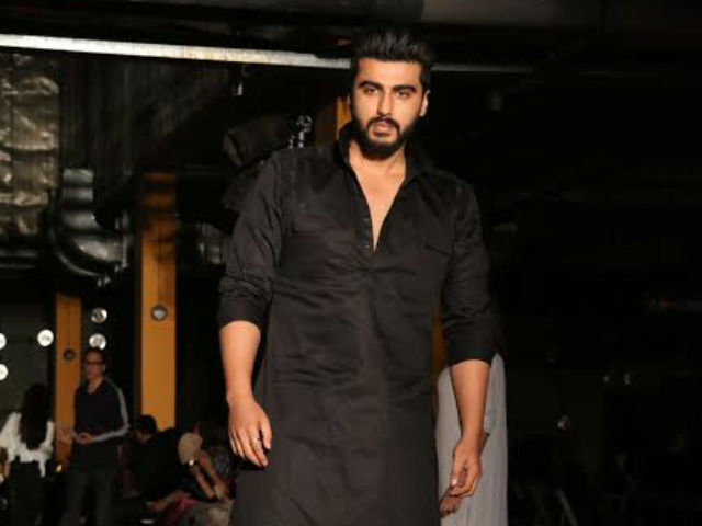 Arjun Kapoor Dubs For <i>Half Girlfriend</i>. Shares A 'Sneak Peek' From The Film
